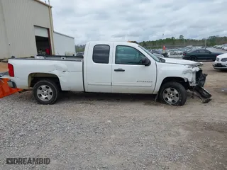 2012 Chevrolet Silverado 1500 LT with VIN 1GCRCSE01CZ180933, listed as a IAAI auction lot 41784055 with 235,310 mi miles. Bid and sale history available at carsss.com. Image 13.