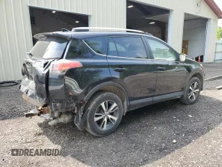 2016 Toyota RAV4 XLE with VIN 2T3RFREV6GW488911, listed as a Copart auction lot 60407195 with 110,517 mi miles and Salvage title. Bid and sale history available at DreamBid. Image 3.