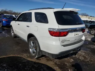 2013 Dodge Durango Citadel with VIN 1C4RDJEG0DC559608, listed as a Copart auction lot 45303005 with 176,638 mi miles and Salvage Title. Bid and sale history available at carsss.com. Image 2.