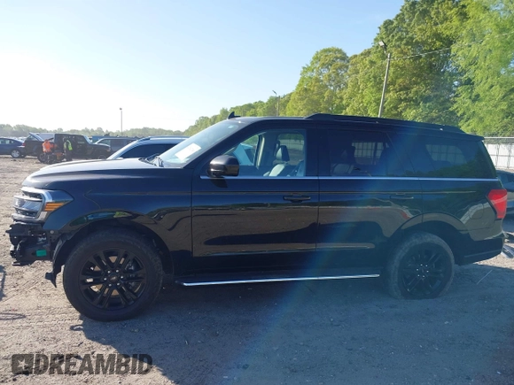 2022 Ford Expedition XLT with VIN 1FMJU1JT7NEA28536, listed as a IAAI auction lot 42062746 with 47,888 mi miles and . Bid and sale history available at DreamBid. Image 15.