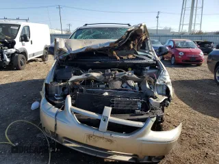2005 Dodge Caravan SXT with VIN 2D4GP44L55R269181, listed as a Copart auction lot 52686155 with Not Provided miles and Salvage Title. Bid and sale history available at DreamBid. Image 5.