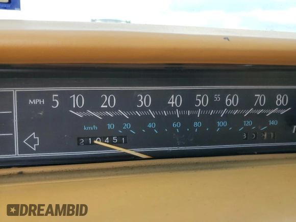 1991 Cadillac DeVille z VIN 1G6CD53B2M4335645, wystawiony jako Copart lot #53390805 z przebiegiem 210 451 mil mil oraz Szkoda całkowita • Salvage title. Historia ofert i sprzedaży dostępna na DreamBid. Obrazek 9.