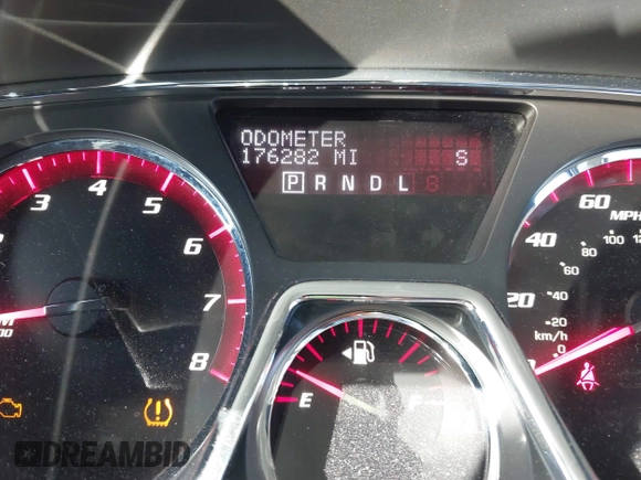 2014 GMC Acadia SLT with VIN 1GKKVSKD7EJ274677, listed as a IAAI auction lot 41240964 with 176,282 mi miles. Bid and sale history available at carsss.com. Image 7.