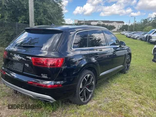 2017 Audi Q7 Premium with VIN WA1AAAF76HD005567, listed as a Copart auction lot 66476635 with 106,594 mi miles and Clean title. Bid and sale history available at DreamBid. Image 4.