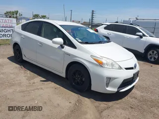 2013 Toyota Prius One with VIN JTDKN3DU4D5588812, listed as a IAAI auction lot 42028250 with 120,521 mi miles. Bid and sale history available at carsss.com. Image 1.