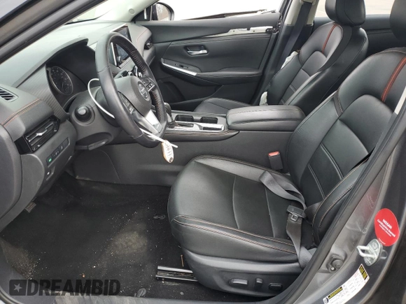 2020 Nissan Sentra SR z VIN 3N1AB8DV3LY236805, wystawiony jako Copart lot #53270025 z przebiegiem 31 428 mil mil oraz Szkoda całkowita • Salvage title. Historia ofert i sprzedaży dostępna na DreamBid. Obrazek 7.
