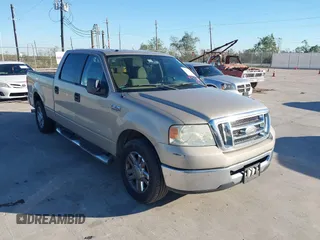 2008 Ford F-150 XL with VIN 1FTRW12W48FA88086, listed as a IAAI auction lot 40927853 with 259,522 mi miles. Bid and sale history available at carsss.com. Image 6.