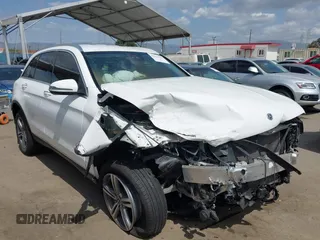 2022 Mercedes-Benz GLC with VIN W1N0G8DB0NV344579, listed as a IAAI auction lot 41915425 with 30,483 mi miles. Bid and sale history available at carsss.com. Image 1.