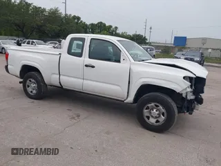2018 Toyota Tacoma SR z VIN 5TFRX5GN4JX110334, wystawiony jako IAAI lot #42346779 z przebiegiem 194 315 mil mil oraz . Historia ofert i sprzedaży dostępna na DreamBid. Obrazek 1.