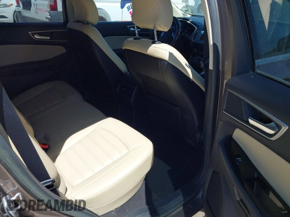 2019 Ford Edge SEL with VIN 2FMPK3J90KBB67205, listed as a IAAI auction lot 41836997 with 86,805 mi miles. Bid and sale history available at carsss.com. Image 8.