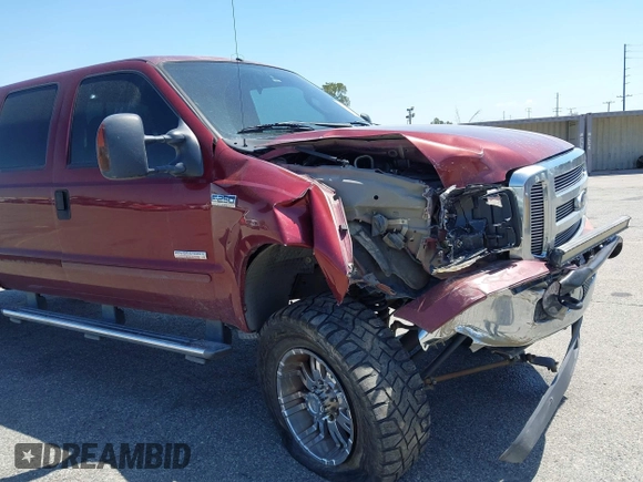 2006 Ford F-250 XL z VIN 1FTSW21PX6EB11939, wystawiony jako IAAI lot #42272711 z przebiegiem 190 835 mil mil oraz . Historia ofert i sprzedaży dostępna na DreamBid. Obrazek 6.