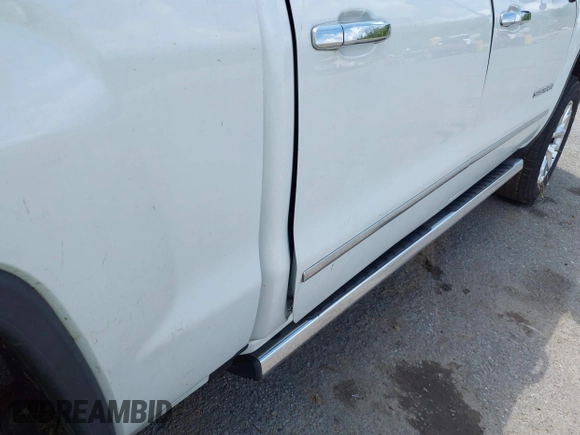 2018 GMC Sierra 1500 SLT z VIN 3GTU2NEC9JG240754, wystawiony jako IAAI lot #41890229 z przebiegiem 183 966 mil mil oraz . Historia ofert i sprzedaży dostępna na DreamBid. Obrazek 21.