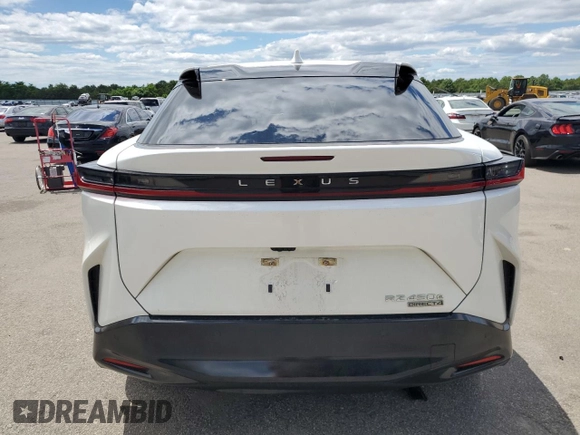 2023 Lexus RZ 450e Premium z VIN JTJAAAAB1PA005944, wystawiony jako Copart lot #59997874 z przebiegiem 7 267 mil mil oraz Szkoda całkowita • Salvage title. Historia ofert i sprzedaży dostępna na DreamBid. Obrazek 6.