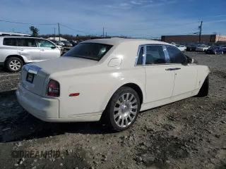 2004 Rolls-Royce Phantom z VIN SCA1S68414UX07249, wystawiony jako Copart lot #88060075 z przebiegiem Nie podano mil oraz Szkody całkowita. Historia ofert i sprzedaży dostępna na DreamBid. Obrazek 3.