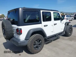 2022 Jeep Wrangler Unlimited Sport S with VIN 1C4HJXDG7NW144634, listed as a IAAI auction lot 41975242 with 29,336 mi miles. Bid and sale history available at carsss.com. Image 4.