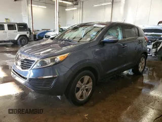2013 Kia Sportage LX z VIN KNDPBCA21D7353936, wystawiony jako Copart lot #83944014 z przebiegiem 97 892 mil mil oraz Szkoda całkowita • Salvage title. Historia ofert i sprzedaży dostępna na DreamBid. Obrazek 1.