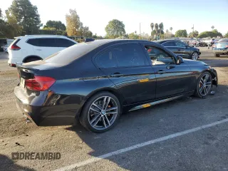 2018 BMW 3 Series 340i z VIN WBA8B3G53JNV01059, wystawiony jako Copart lot #85485684 z przebiegiem 106 084 mil mil oraz Szkoda całkowita • Salvage title. Historia ofert i sprzedaży dostępna na DreamBid. Obrazek 3.