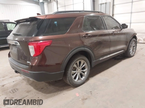 2020 Ford Explorer XLT with VIN 1FMSK8DHXLGA27909, listed as a IAAI auction lot 40822423 with 90,458 mi miles. Bid and sale history available at carsss.com. Image 4.