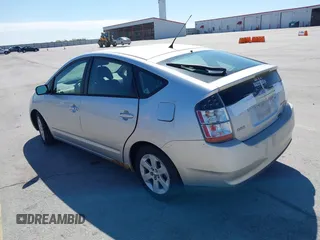2005 Toyota Prius with VIN JTDKB20U257006883, listed as a IAAI auction lot 42180581 with 187,531 mi miles and . Bid and sale history available at DreamBid. Image 3.