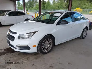 2015 Chevrolet Cruze LS z VIN 1G1PA5SG6F7278428, wystawiony jako IAAI lot #42325454 z przebiegiem 87 930 mil mil oraz . Historia ofert i sprzedaży dostępna na DreamBid. Obrazek 17.