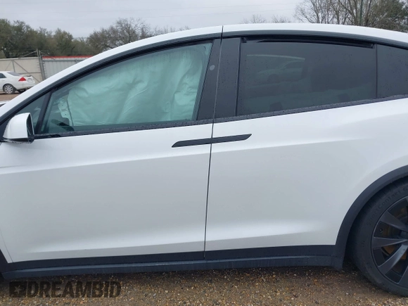 2022 Tesla Model X Plaid with VIN 7SAXCBE68NF333394, listed as a IAAI auction lot 41615086 with Not Provided miles and . Bid and sale history available at DreamBid. Image 13.