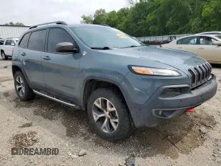 2014 Jeep Cherokee Trailhawk z VIN 1C4PJMBS4EW156550, wystawiony jako Copart lot #56870165 z przebiegiem 100 184 mil mil oraz Szkoda całkowita • Salvage title. Historia ofert i sprzedaży dostępna na DreamBid. Obrazek 4.