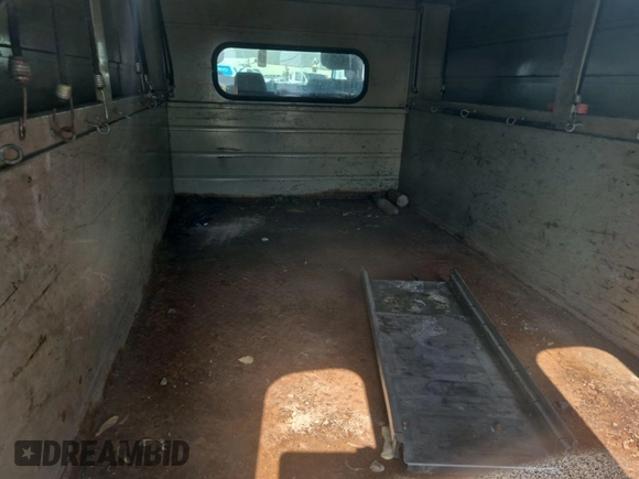 2014 Ford F-250 XL with VIN 1FD7X2B64EEB03645, listed as a IAAI auction lot 42677861 with 354,237 mi miles and . Bid and sale history available at DreamBid. Image 5.