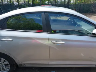 2018 Hyundai Accent SE z VIN 3KPC24A30JE018627, wystawiony jako IAAI lot #42084881 z przebiegiem 123 889 mil mil oraz . Historia ofert i sprzedaży dostępna na DreamBid. Obrazek 13.