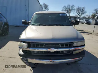2002 Chevrolet Silverado 1500HD LS z VIN 1GCGC13U42F140126, wystawiony jako Copart lot #47089605 z przebiegiem 110 372 mil mil oraz Szkoda całkowita • Salvage title. Historia ofert i sprzedaży dostępna na DreamBid. Obrazek 5.