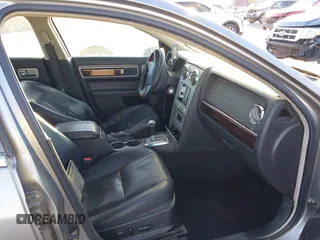 2008 Lincoln MKZ with VIN 3LNHM28T78R610163, listed as a IAAI auction lot 40596301 with 0 mi miles. Bid and sale history available at carsss.com. Image 5.