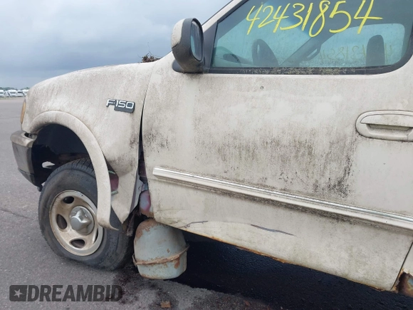 1997 Ford F-150 XL с VIN 1FTDX186XVKA16360, выставлен на аукционе IAAI как лот 42431854 с пробегом 254 944 миль миль и . История ставок и продаж доступна на DreamBid. Изображение 6.