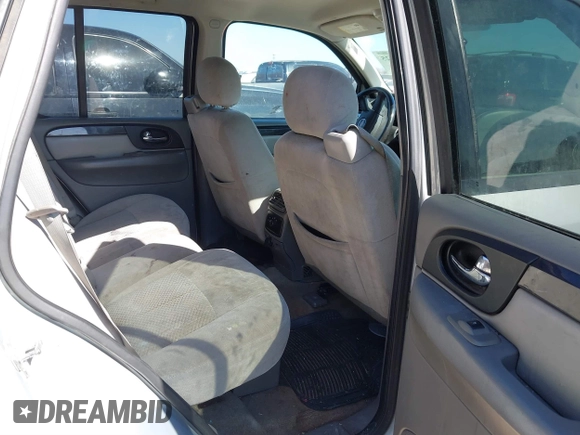 2008 GMC Envoy SLE2 with VIN 1GKDS13S882125749, listed as a IAAI auction lot 41657625 with 249,290 mi miles. Bid and sale history available at carsss.com. Image 8.