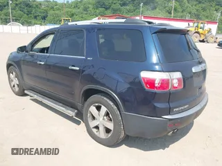 2011 GMC Acadia SLT1 z VIN 1GKKRRED6BJ225071, wystawiony jako IAAI lot #42411177 z przebiegiem 210 837 mil mil oraz . Historia ofert i sprzedaży dostępna na DreamBid. Obrazek 3.
