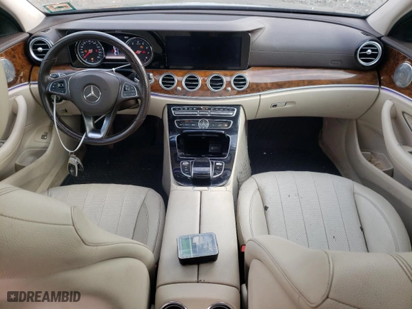 2017 Mercedes-Benz E-Class E 300 Luxury with VIN WDDZF4KB1HA272533, listed as a Copart auction lot 60616704 with 7,431 mi miles and Salvage Title. Bid and sale history available at carsss.com. Image 8.