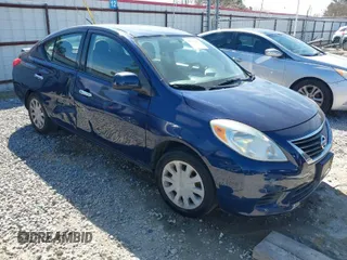 2014 Nissan Versa SV with VIN 3N1CN7AP8EL868280, listed as a IAAI auction lot 41813258 with 71,612 mi miles. Bid and sale history available at carsss.com. Image 1.