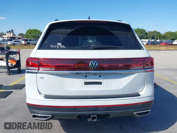 2024 Volkswagen Atlas SE с VIN 1V2JR2CA6RC551229, выставлен на аукционе IAAI как лот 41473599 с пробегом 10 243 миль миль и . История ставок и продаж доступна на DreamBid. Изображение 16.