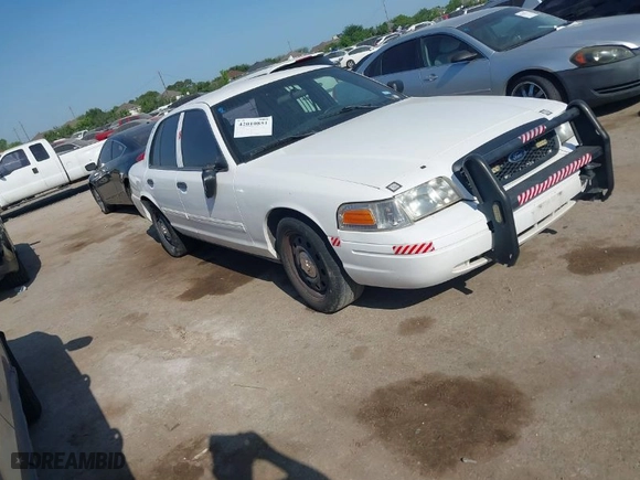 2011 Ford Police Interceptor with VIN 2FABP7BV3BX181983, listed as a IAAI auction lot 42010851 with 101,737 mi miles. Bid and sale history available at carsss.com. Image 1.