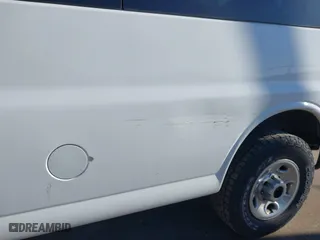 2019 Chevrolet Express Passenger LT with VIN 1GAZGPFG8K1212330, listed as a IAAI auction lot 41252884 with 61,605 mi miles. Bid and sale history available at carsss.com. Image 17.