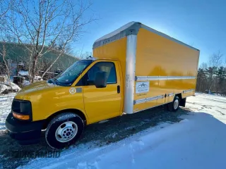 2017 GMC Savana z VIN 1GD37TCG7H1905792, wystawiony jako Copart lot #50510715 z przebiegiem 137 731 mil mil oraz Tytuł czysty. Historia ofert i sprzedaży dostępna na DreamBid. Obrazek 1.