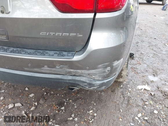 2011 Dodge Durango Citadel с VIN 1D4RE5GG2BC740565, выставлен на аукционе IAAI как лот 42099272 с пробегом Не указан миль и . История ставок и продаж доступна на DreamBid. Изображение 6.