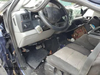2004 Ford F-250 XL z VIN 1FTNX21L54EC84711, wystawiony jako Copart lot #64636685 z przebiegiem Nie podano mil oraz Szkoda całkowita • Salvage title. Historia ofert i sprzedaży dostępna na DreamBid. Obrazek 8.