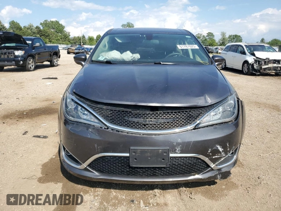 2018 Chrysler Pacifica Touring Plus with VIN 2C4RC1FG8JR365588, listed as a Copart auction lot 61787625 with 98,316 mi miles and Salvage title. Bid and sale history available at DreamBid. Image 5.