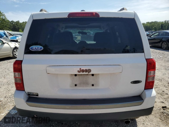 2016 Jeep Patriot Sport z VIN 1C4NJPBA3GD601892, wystawiony jako Copart lot #60680425 z przebiegiem 133 995 mil mil oraz Szkoda całkowita • Salvage title. Historia ofert i sprzedaży dostępna na DreamBid. Obrazek 6.