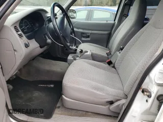 2000 Ford Explorer XLS z VIN 1FMZU72X5YZC21823, wystawiony jako Copart lot #45025955 z przebiegiem 185 511 mil mil oraz Szkoda całkowita • Salvage title. Historia ofert i sprzedaży dostępna na DreamBid. Obrazek 7.