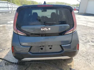 2024 Kia Soul LX with VIN KNDJ23AU6R7910791, listed as a Copart auction lot 55400955 with 31,927 mi miles and Clean Title. Bid and sale history available at carsss.com. Image 6.