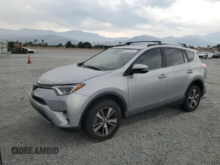 2018 Toyota RAV4 XLE z VIN JTMWFREVXJJ158472, wystawiony jako Copart lot #59054435 z przebiegiem 85 960 mil mil oraz Szkoda całkowita • Salvage title. Historia ofert i sprzedaży dostępna na DreamBid. Obrazek 1.
