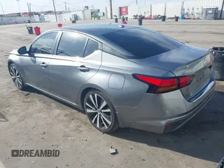 2020 Nissan Altima 2.5 SR with VIN 1N4BL4CV7LC260063, listed as a IAAI auction lot 41765219 with 83,847 mi miles. Bid and sale history available at carsss.com. Image 3.
