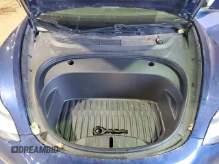 2019 Tesla Model 3 Long Range with VIN 5YJ3E1EB5KF452772, listed as a Copart auction lot 49033245 with 61,753 mi miles and Clean Title. Bid and sale history available at DreamBid. Image 12.