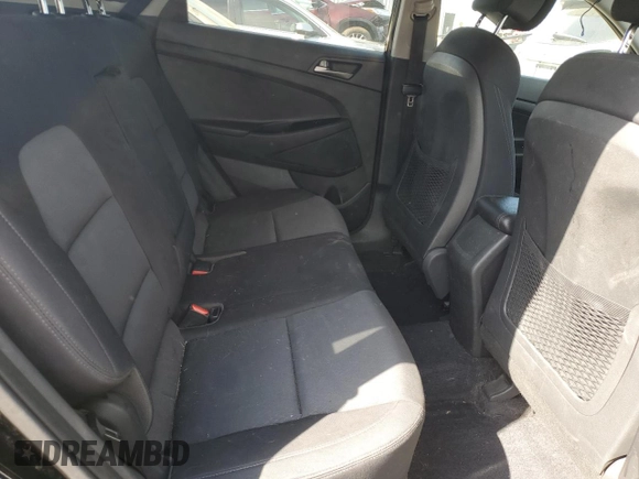 2018 Hyundai Tucson SEL z VIN KM8J3CA49JU754230, wystawiony jako Copart lot #54775475 z przebiegiem 79 056 mil mil oraz Szkoda całkowita • Salvage title. Historia ofert i sprzedaży dostępna na DreamBid. Obrazek 11.