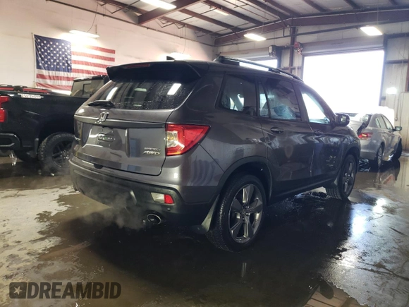 2021 Honda Passport Touring with VIN 5FNYF8H98MB012326, listed as a Copart auction lot 52165835 with 21,679 mi miles and Salvage Title. Bid and sale history available at carsss.com. Image 3.